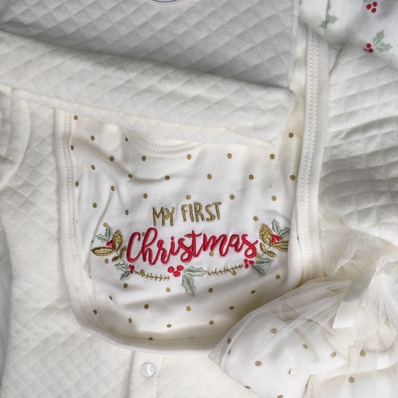 ⭐️HOST PICK⭐️ Baby’s First Christmas NWT 6 Piece Set - Picture 2 of 8